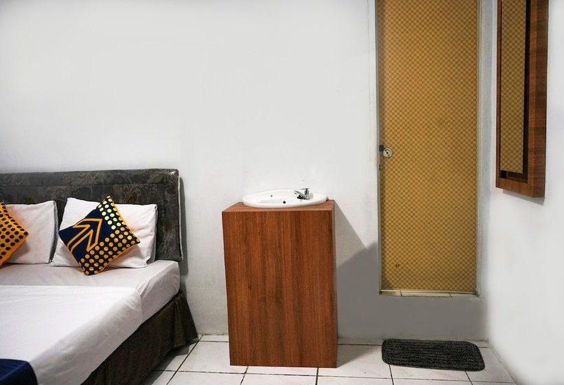 هاستل Pondok Mahkota By Oyo Rooms