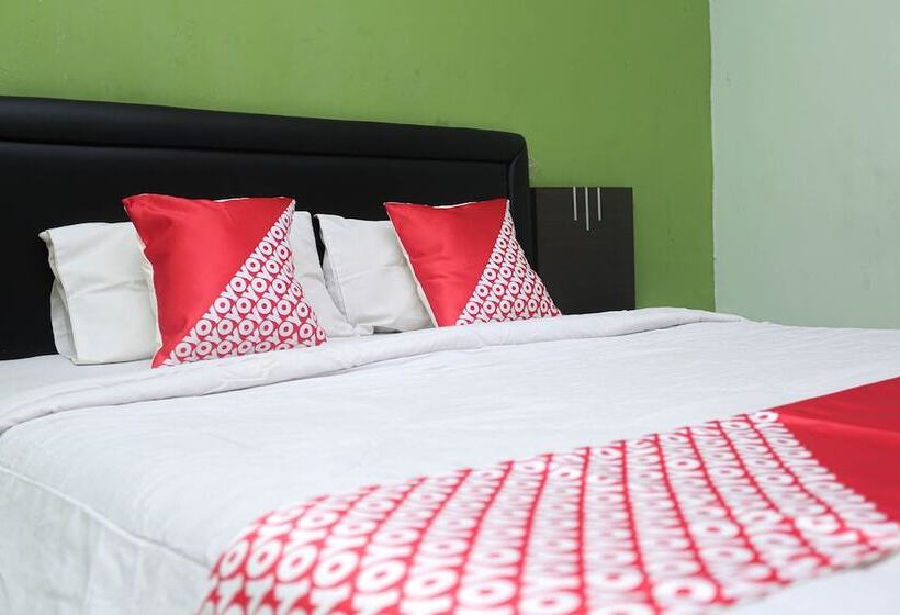 هتل Royal Borneo Guesthouse By Oyo Rooms