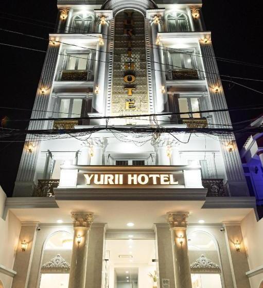 هتل Yurii