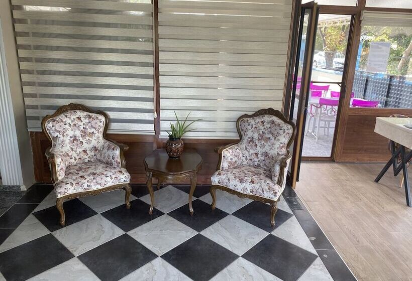 هتل Eceabat Gezen