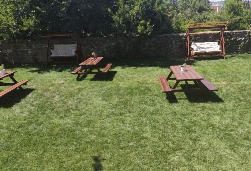 هتل Eceabat Gezen