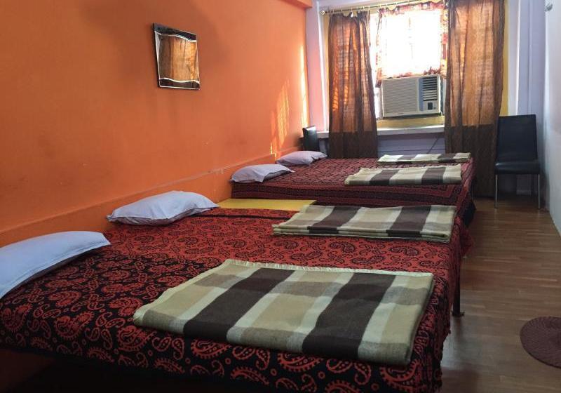 酒店 The Golden Lodge Varanasi