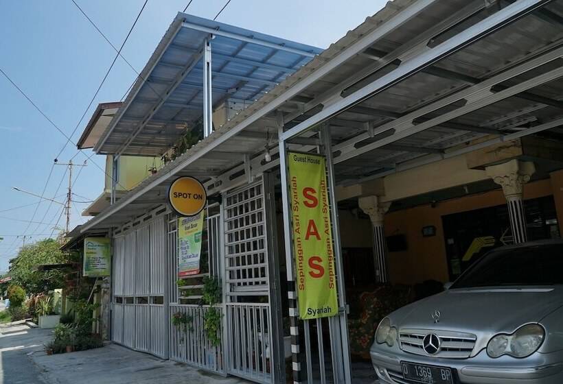 فندق Spot On 1854 Sepinggan Asri Syariah Guesthouse