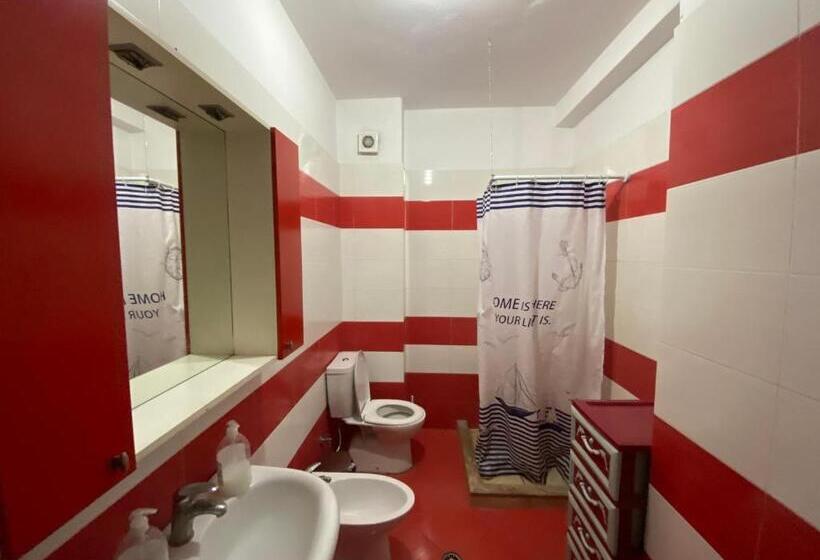 تختخواب و صبحانه Home Sweet Home   Guest House