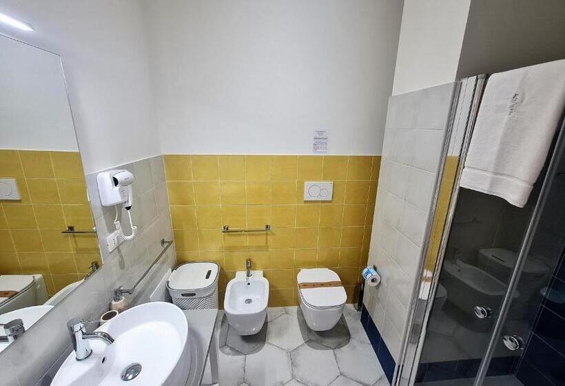 ベッドアンドブレックファースト Kalinifta Rooms Apartment