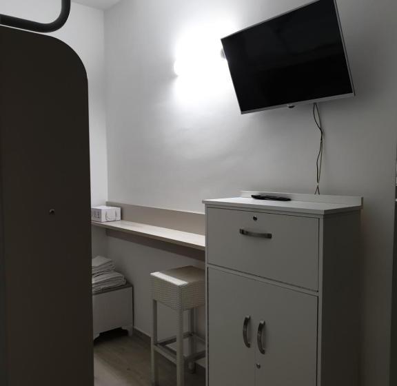 بنسيون Iris Home