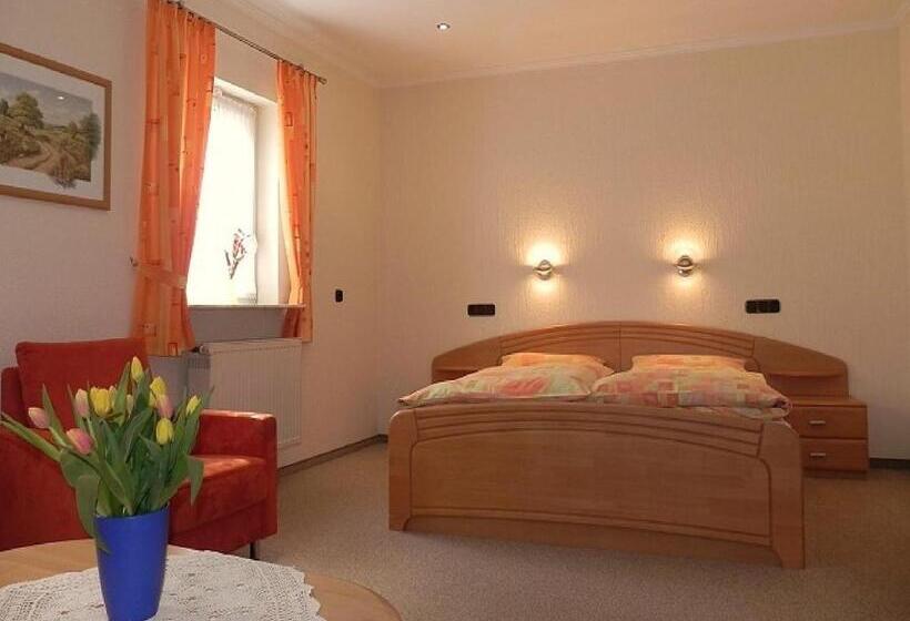 ペンション Gästehaus Freimuth