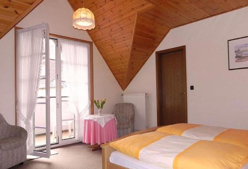 ペンション Gästehaus Freimuth