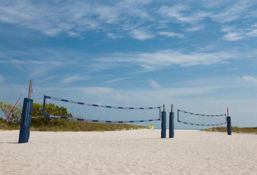 فندق Postcard Inn On The Beach