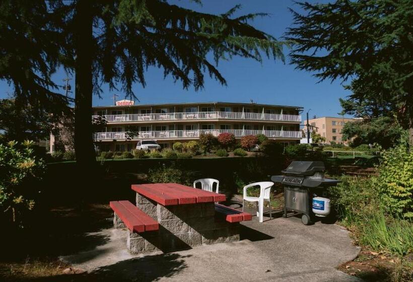 فندق Riverfront Inn Roseburg