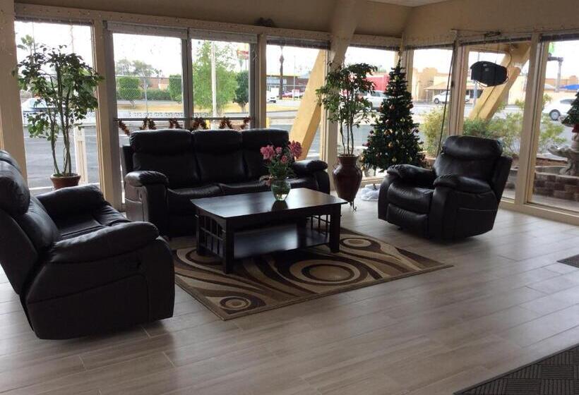 Отель Torch Lite Lodge