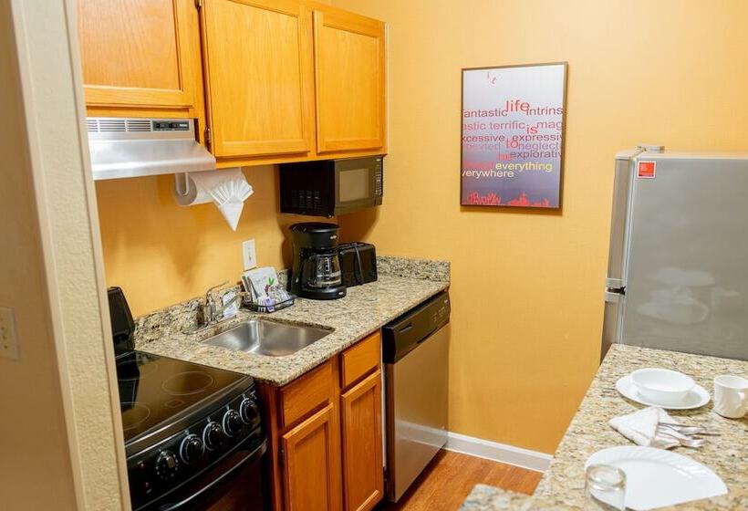 בית מלון כפרי Towneplace Suites Dallas Las Colinas