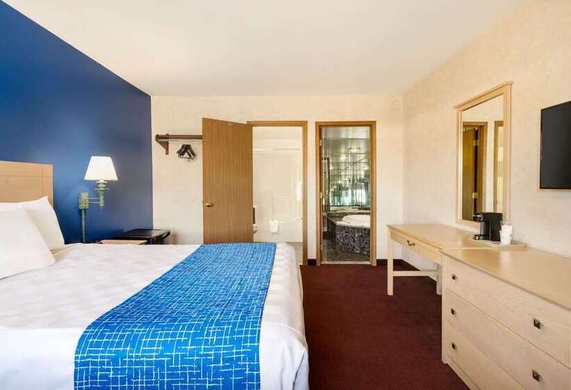 هتل Travelodge By Wyndham Niagara Falls   New York