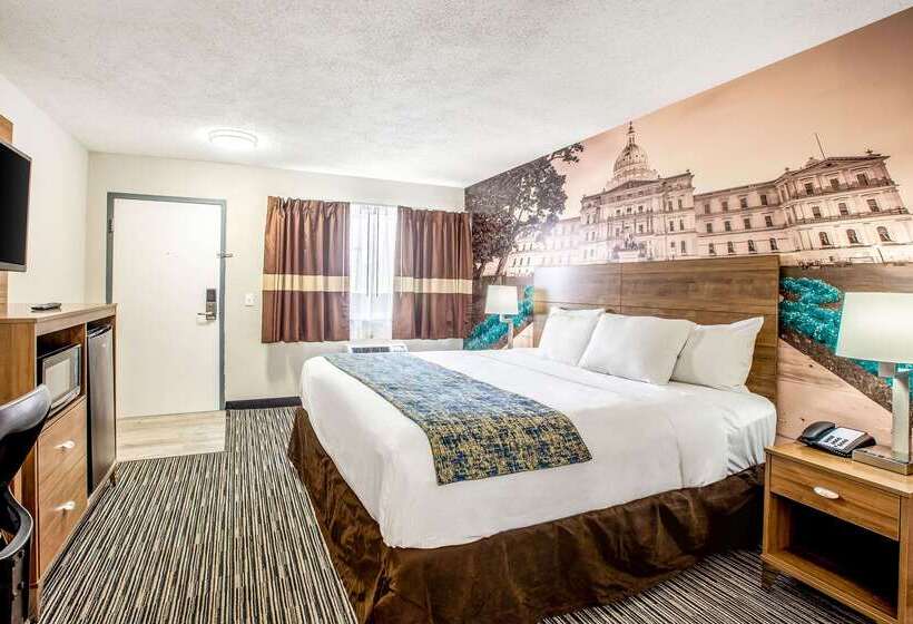 فندق على الطريق Clarion Pointe East Lansing University Area