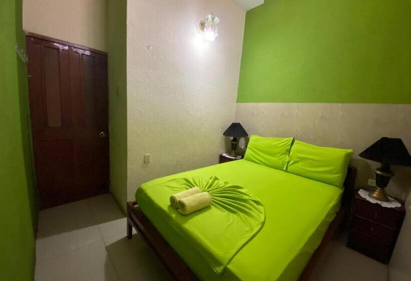 هاستل Hostal Puerto Azul