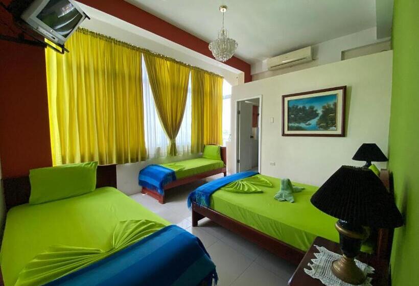 هاستل Hostal Puerto Azul