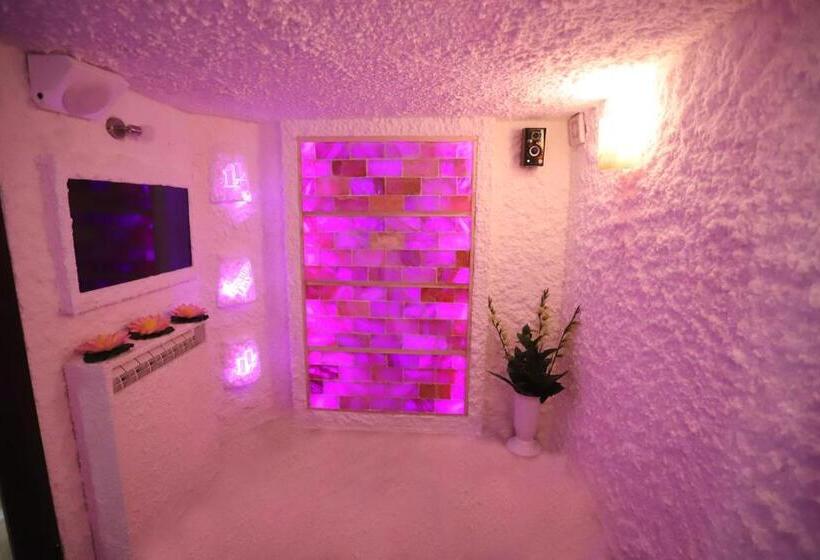 پانسیون Garni Hotel Laguna Lux