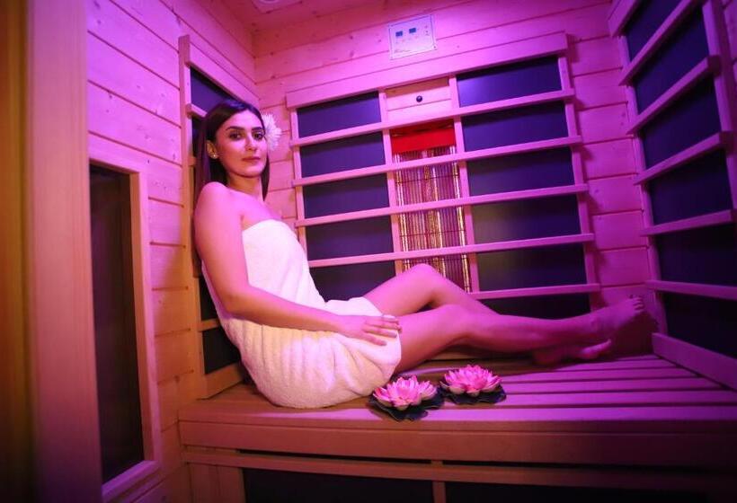 پانسیون Garni Hotel Laguna Lux