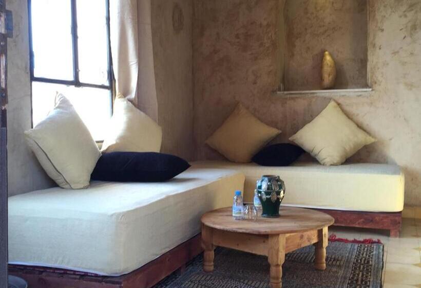 پانسیون Kasbah Titrit & Spa