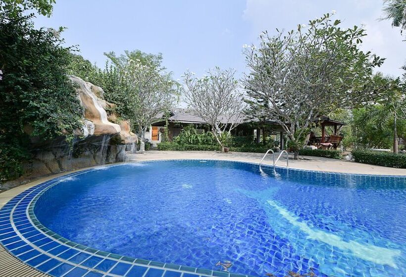 هتل Ruenkanthima Resort By Oyo Rooms