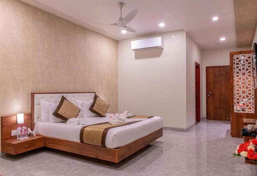 هتل Savitri Resorts Pushkar