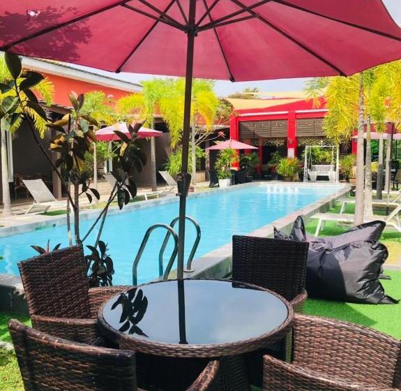 هتل Villa Abadi Resort