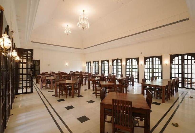 منتجع Raj Bagh Palace