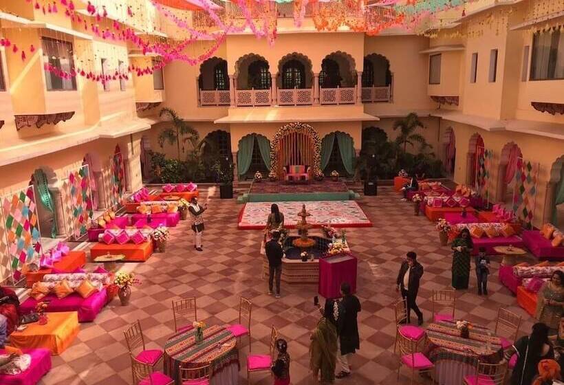 منتجع Raj Bagh Palace