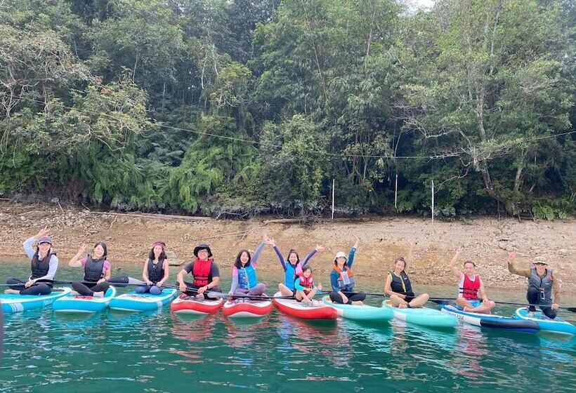 Sun Moon Lake Rainbow Sup Hostel