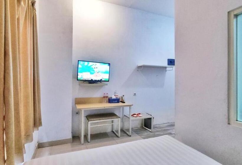 酒店 Dela Charis Tuban