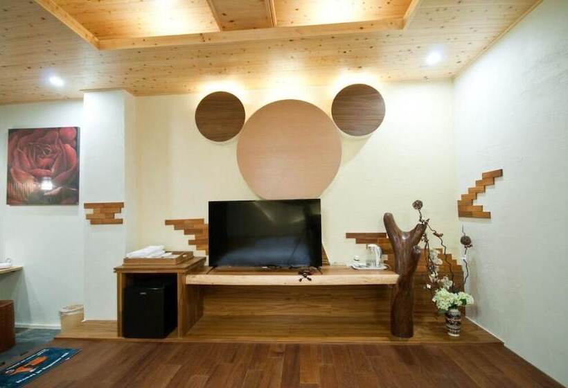 تختخواب و صبحانه Chun Yang Chiefvilla