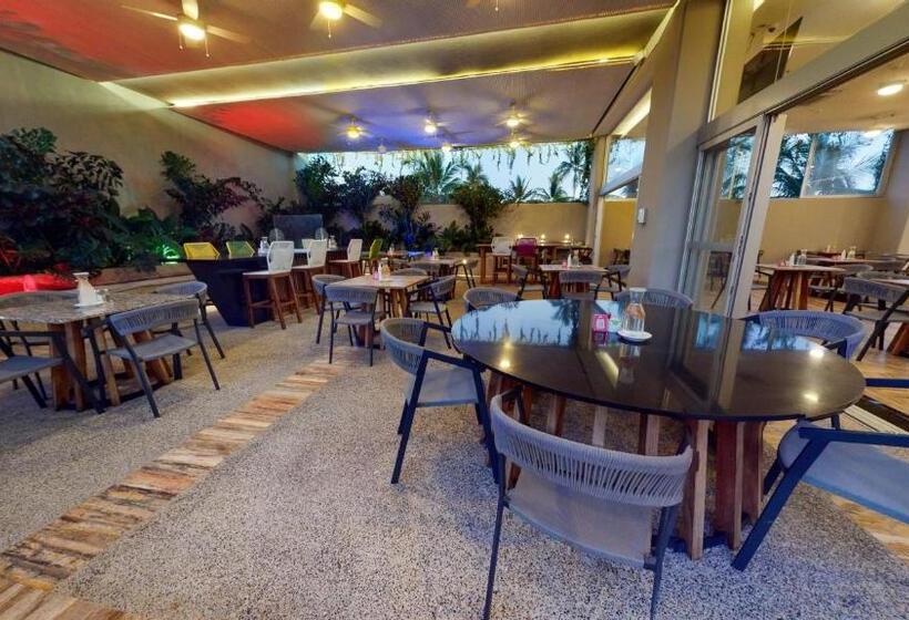 Hotel Mio Vallarta Unique & Different Adults Only