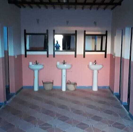 پانسیون Caravan Renard Du Désert