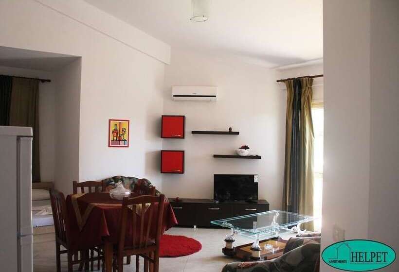 Helpet Residence