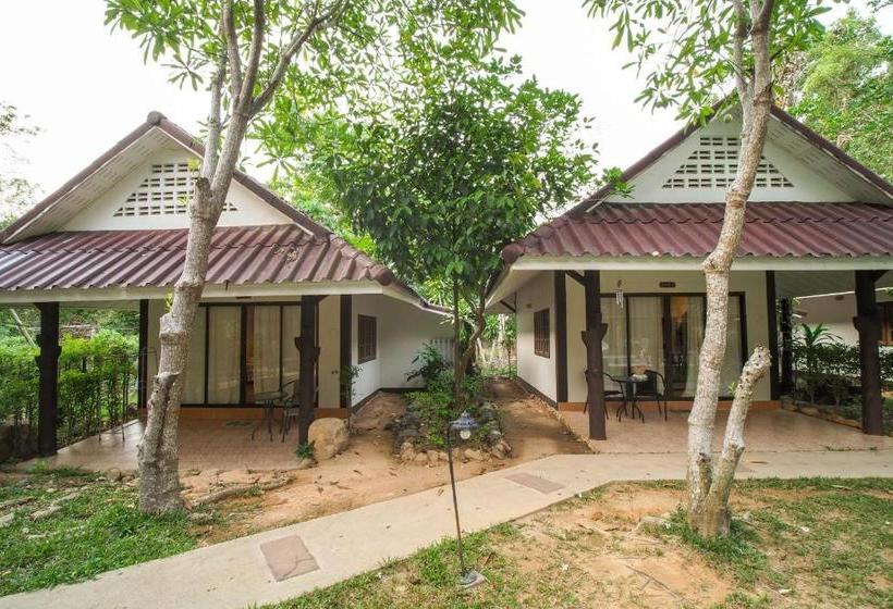 هتل Capital O 834 Iyara Resort & Spa
