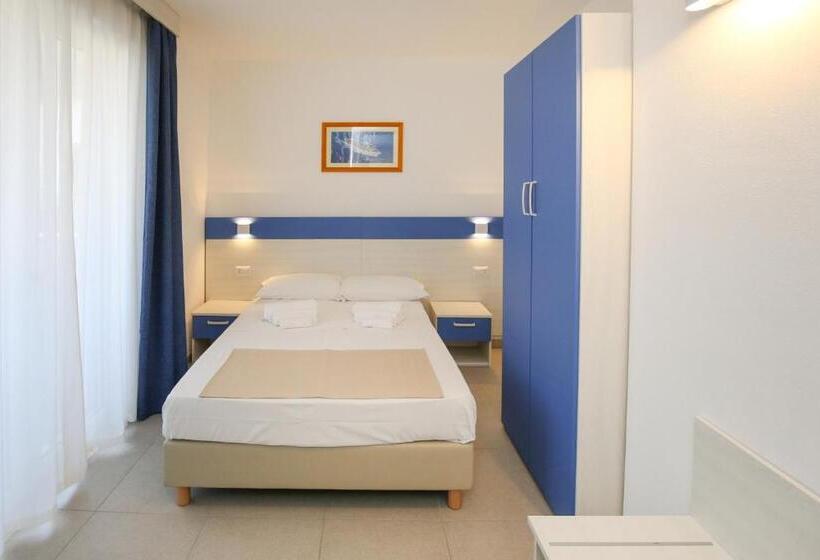 پانسیون The Square Castelsardo