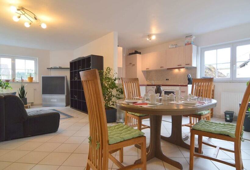 Beautiful Holdiday Home In Ulmen Near The Lake