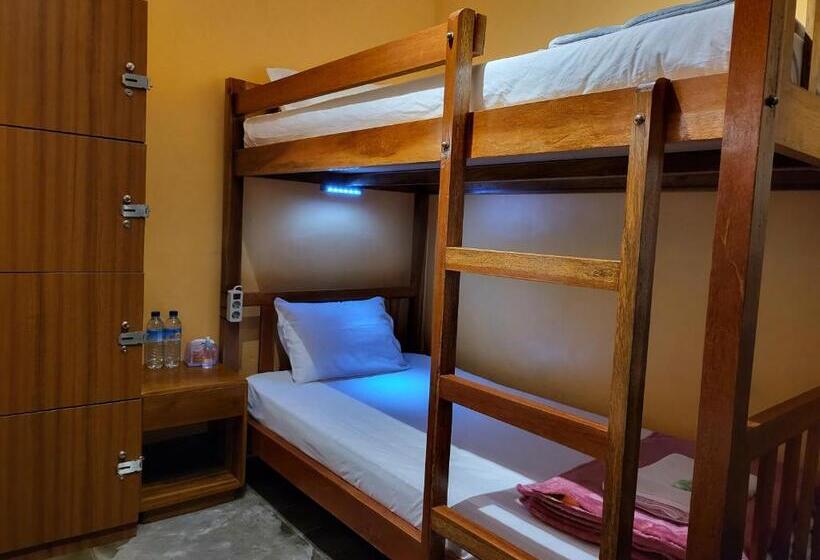 هاستل Dewi Sri Guesthouse