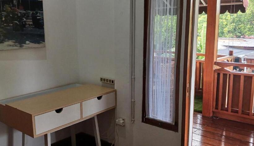 هاستل Dewi Sri Guesthouse