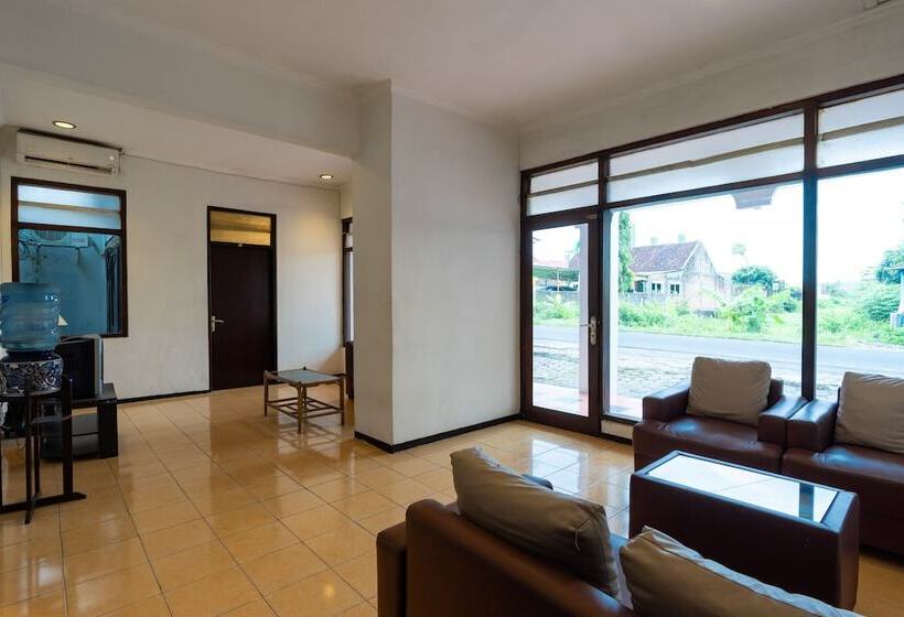 هاستل Wanawiyata Homestay By Oyo Rooms