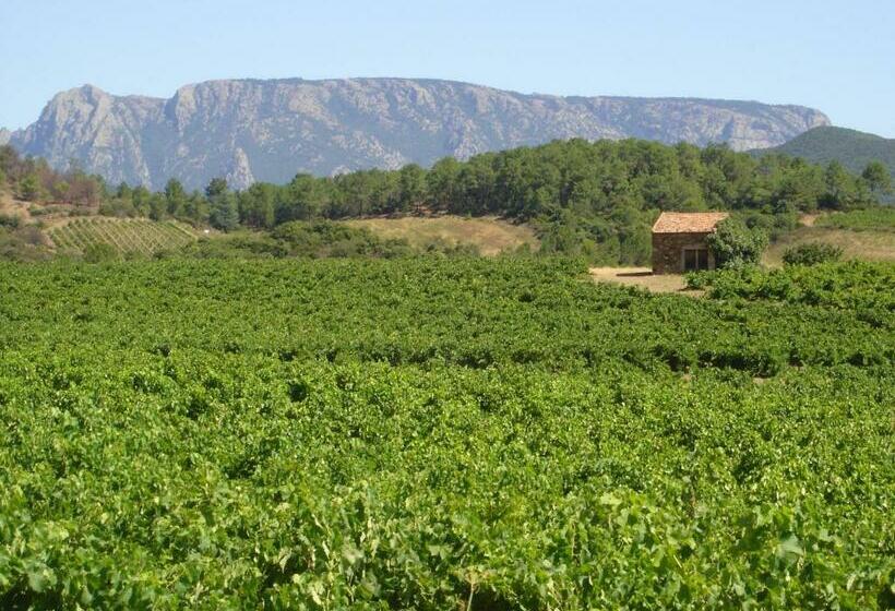 Delighful Villa In Berlou With Private Swimming Pool