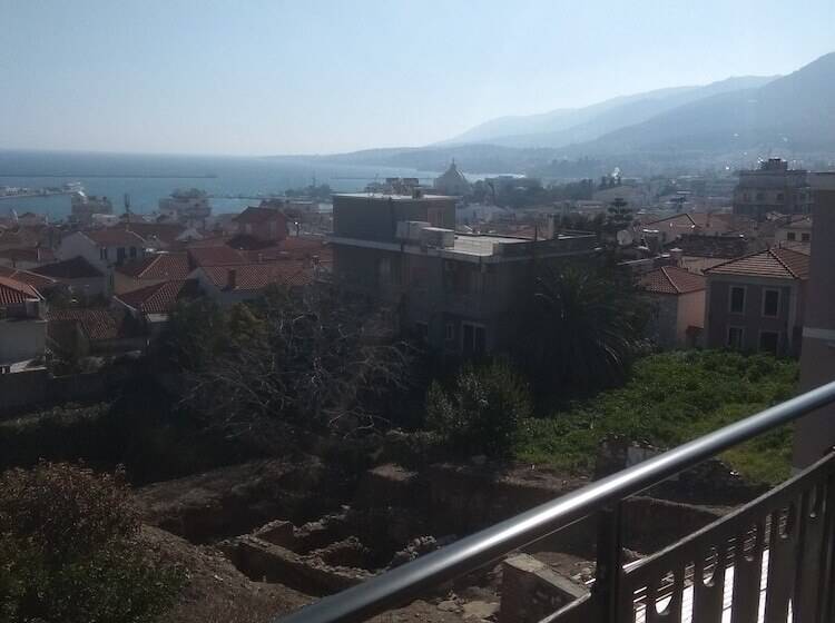 هتل Pyrgos Sofokleous