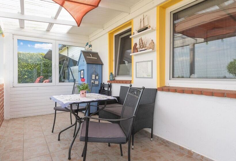 Snug Bungalow In Insel Poel Germany Near Beach