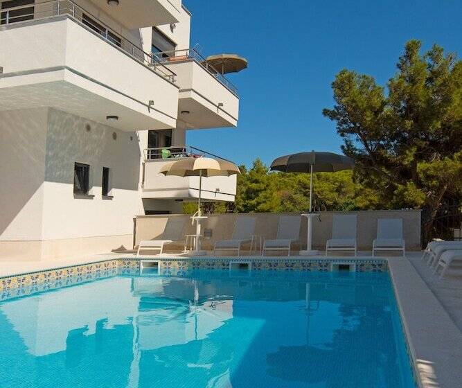 Aparthotel Punta Blu   Pool & Spa