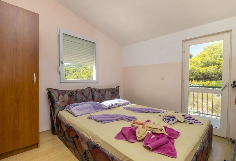 Apartments Oaza
