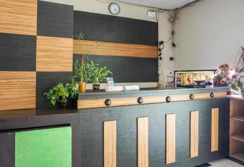 هتل Reddoorz Near Jalan Yos Sudarso Manokwari