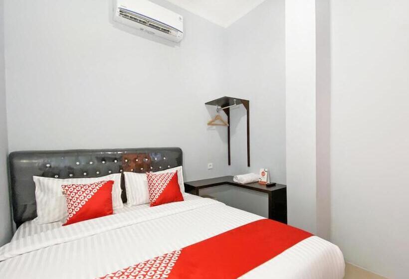 هتل Reddoorz Syariah Near Pantai Padang 2