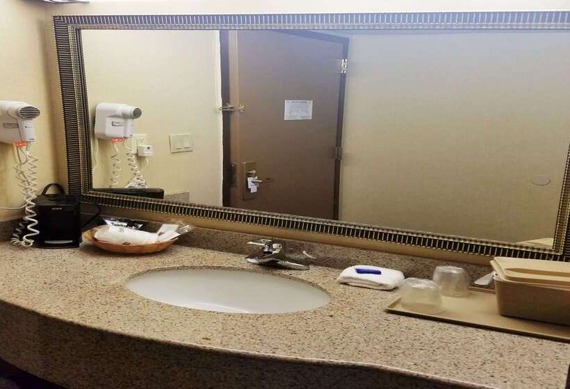فندق Best Western Hazlet Inn