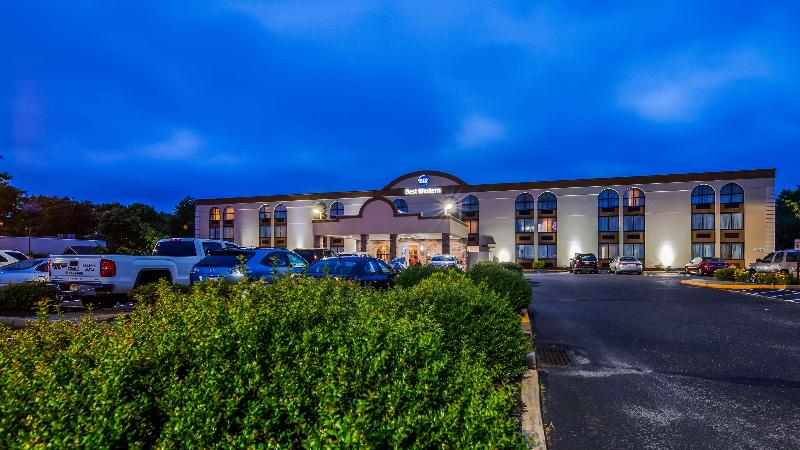 فندق Best Western Hazlet Inn
