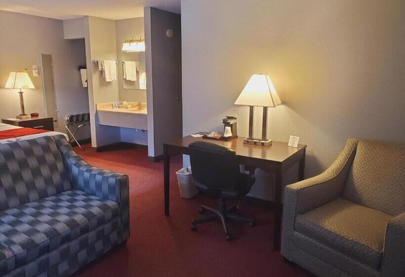 هتل Blackstone Lodge And Suites
